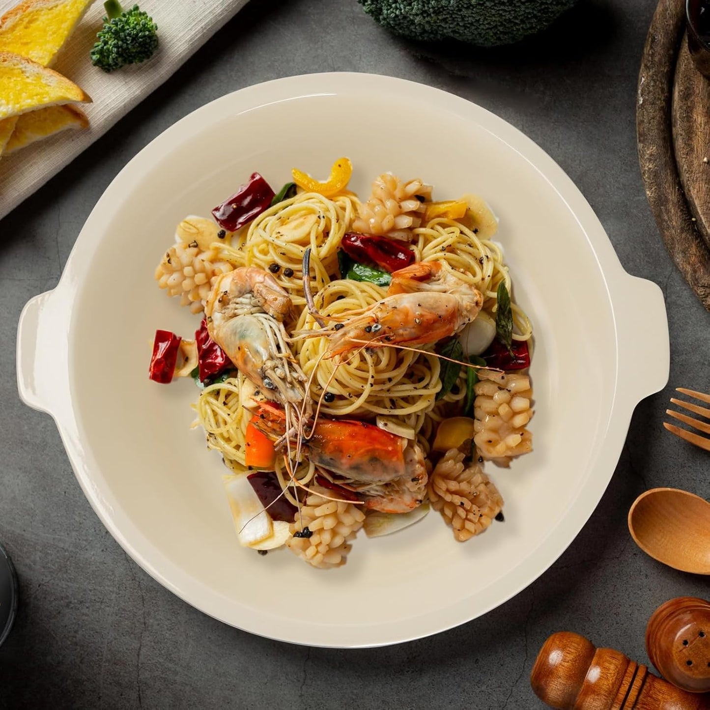 Magnifique 5 Quart Slow Cooker Round Manual Pot Food Warmer with 3 Cooking Settings Perfect Kitchen Small Appliance for Family Dinners (Stainless Steel Black and Black Ceramic Pot)